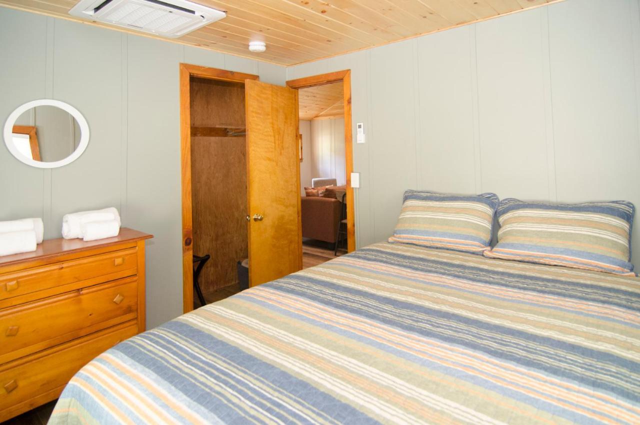 Mountain Lake Cottages Westmore ภายนอก รูปภาพ