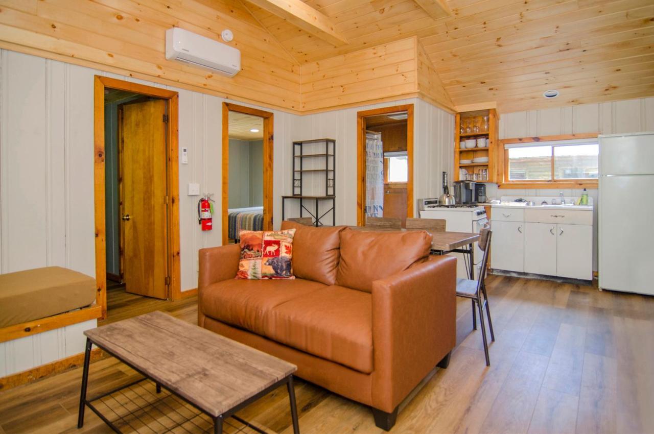 Mountain Lake Cottages Westmore ภายนอก รูปภาพ