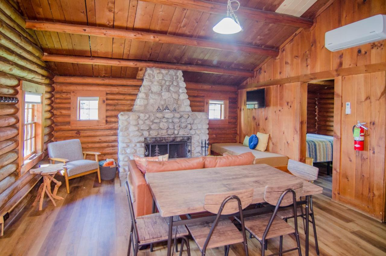 Mountain Lake Cottages Westmore ภายนอก รูปภาพ