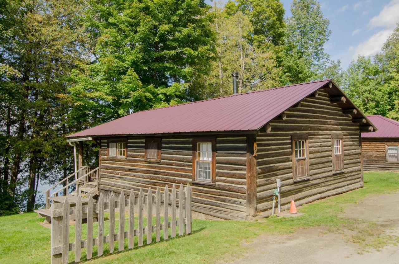 Mountain Lake Cottages Westmore ภายนอก รูปภาพ